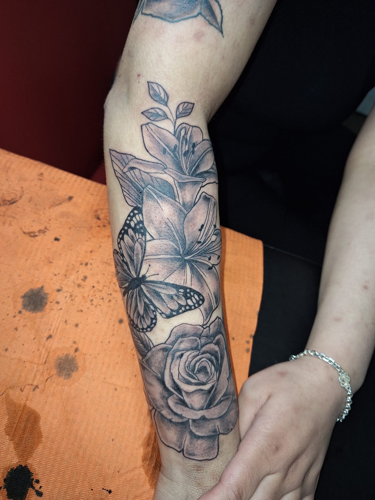 1779879851-Fine-line.jpg